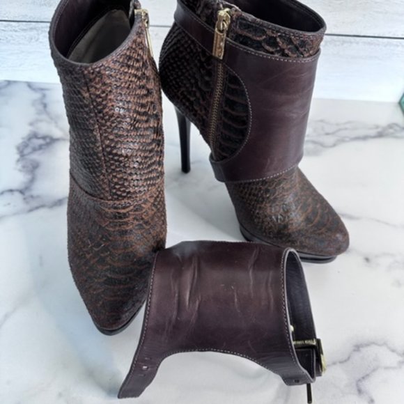 Michael Kors Leather Booties - 2 in 1 shoe! Women US 8.5 - Picture 2 of 4